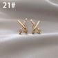 Boucle d'oreille perle classique française, élégante et simple